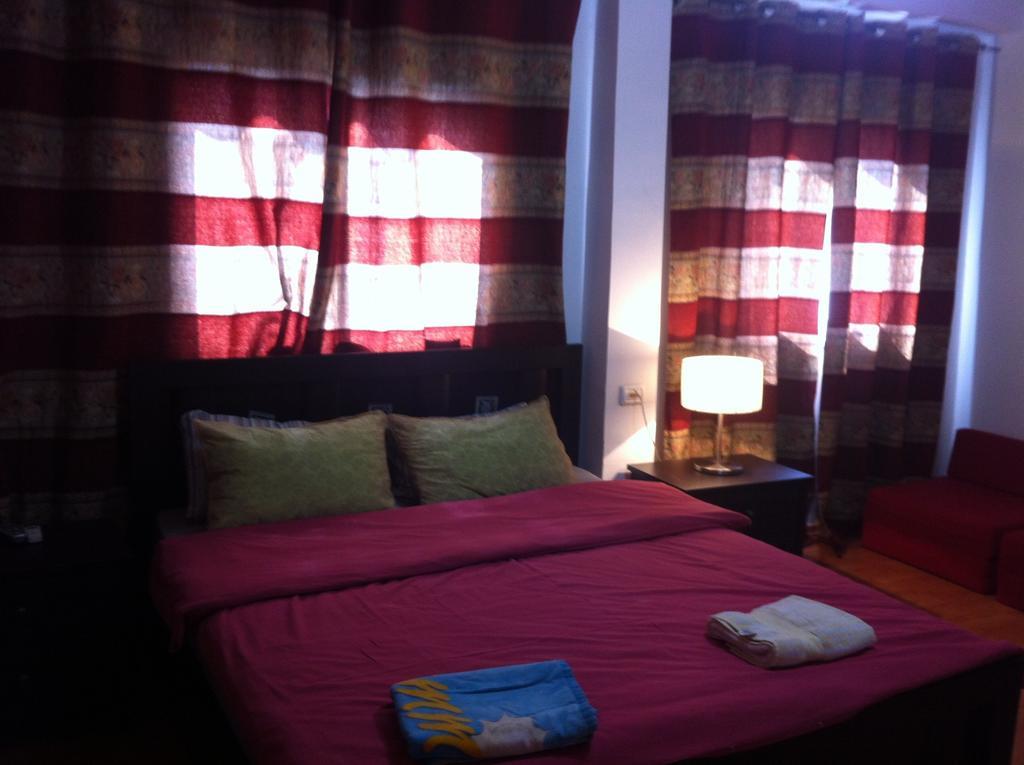 Blueberry Rooms Qaşrīn Extérieur photo